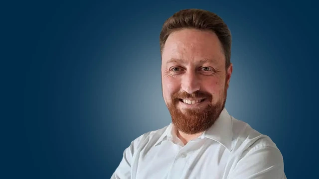 迈克尔·马斯特