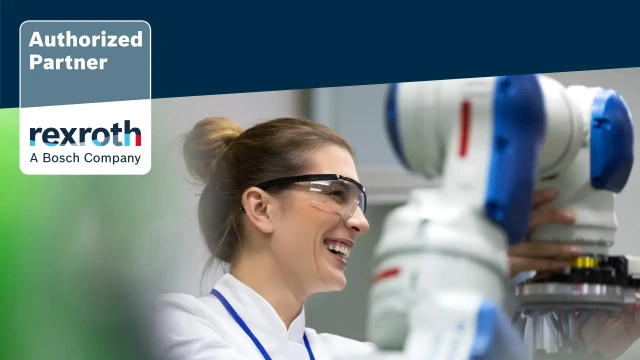 一位微笑的女性工程师正在操作工业机器人，旁边展示博世力士乐授权合作伙伴标志