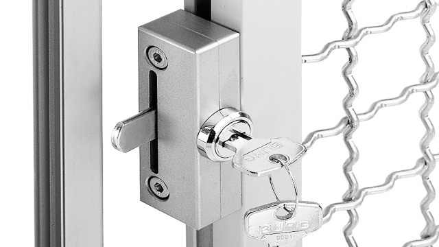 带门锁的 Bosch Rexroth EcoSafe 防护门