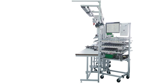 多用户工作站，带有 Bosch Rexroth 的可停靠物料运送车