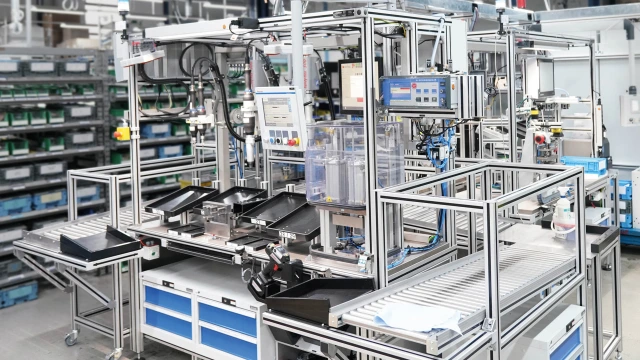 Bosch Rexroth 客户 SFB 的复杂阀门装配线