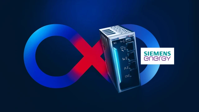 ctrlX CORE 产品图片位于无限符号前方，旁边印有西门子能源的标志。